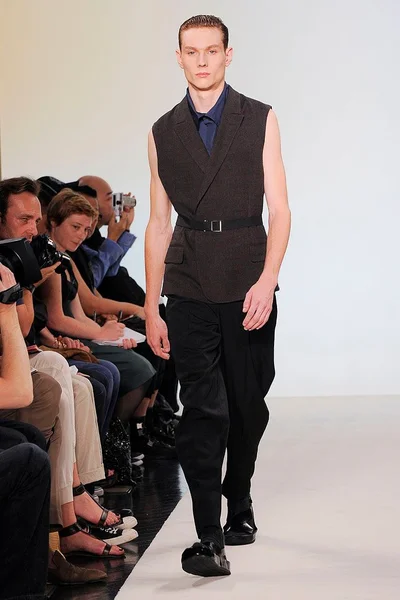 Look 5